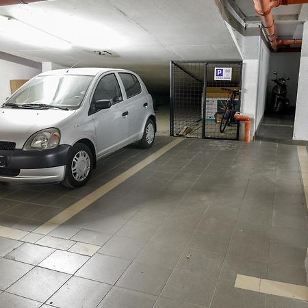 זאגרב Astra Urban Garden Apartment, 2 Garage Parking Spaces מראה חיצוני תמונה