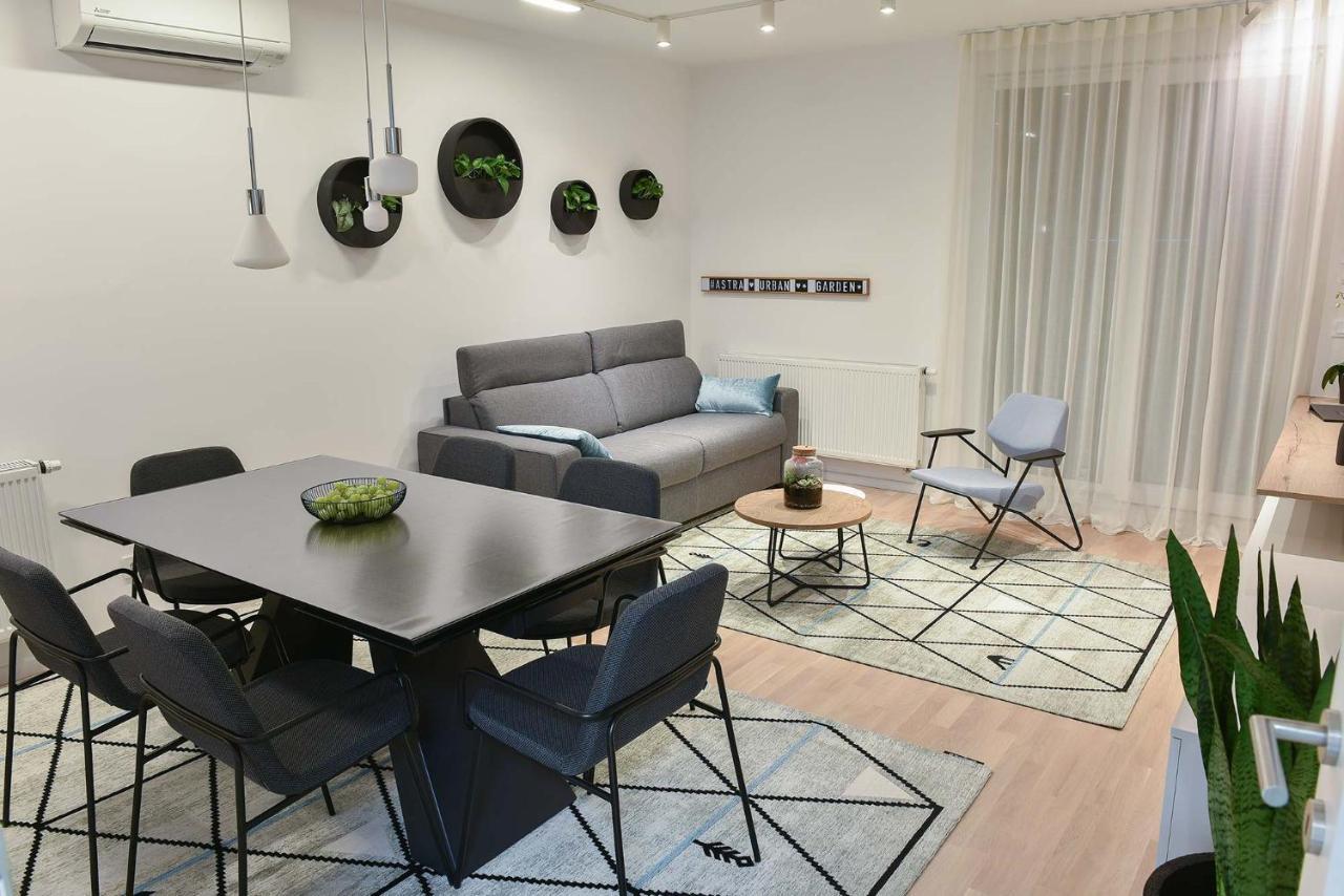 זאגרב Astra Urban Garden Apartment, 2 Garage Parking Spaces מראה חיצוני תמונה