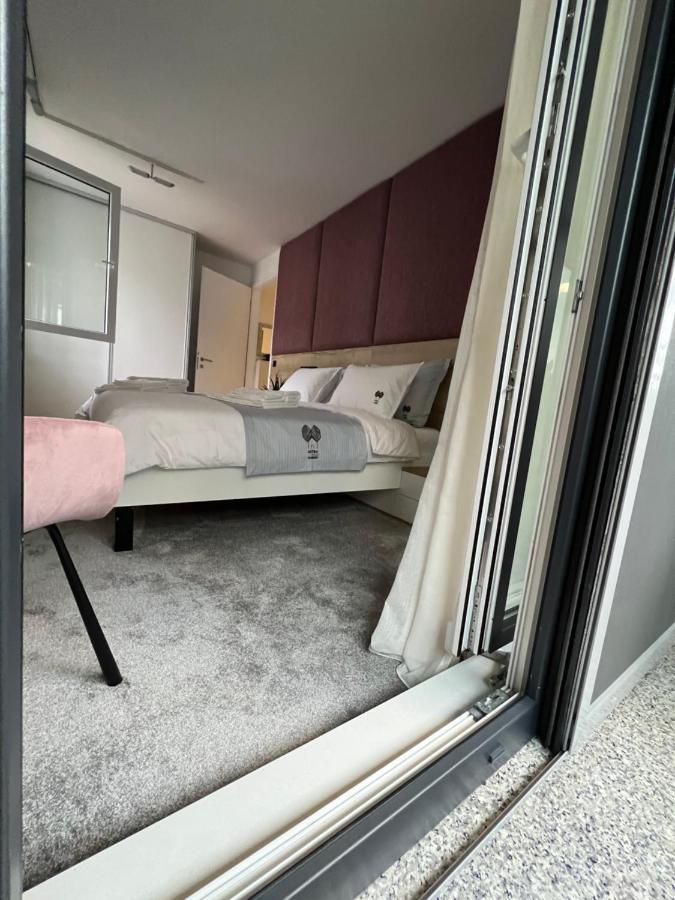 זאגרב Astra Urban Garden Apartment, 2 Garage Parking Spaces מראה חיצוני תמונה