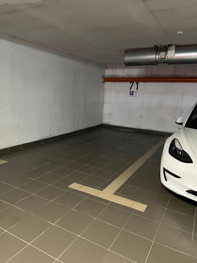 זאגרב Astra Urban Garden Apartment, 2 Garage Parking Spaces מראה חיצוני תמונה
