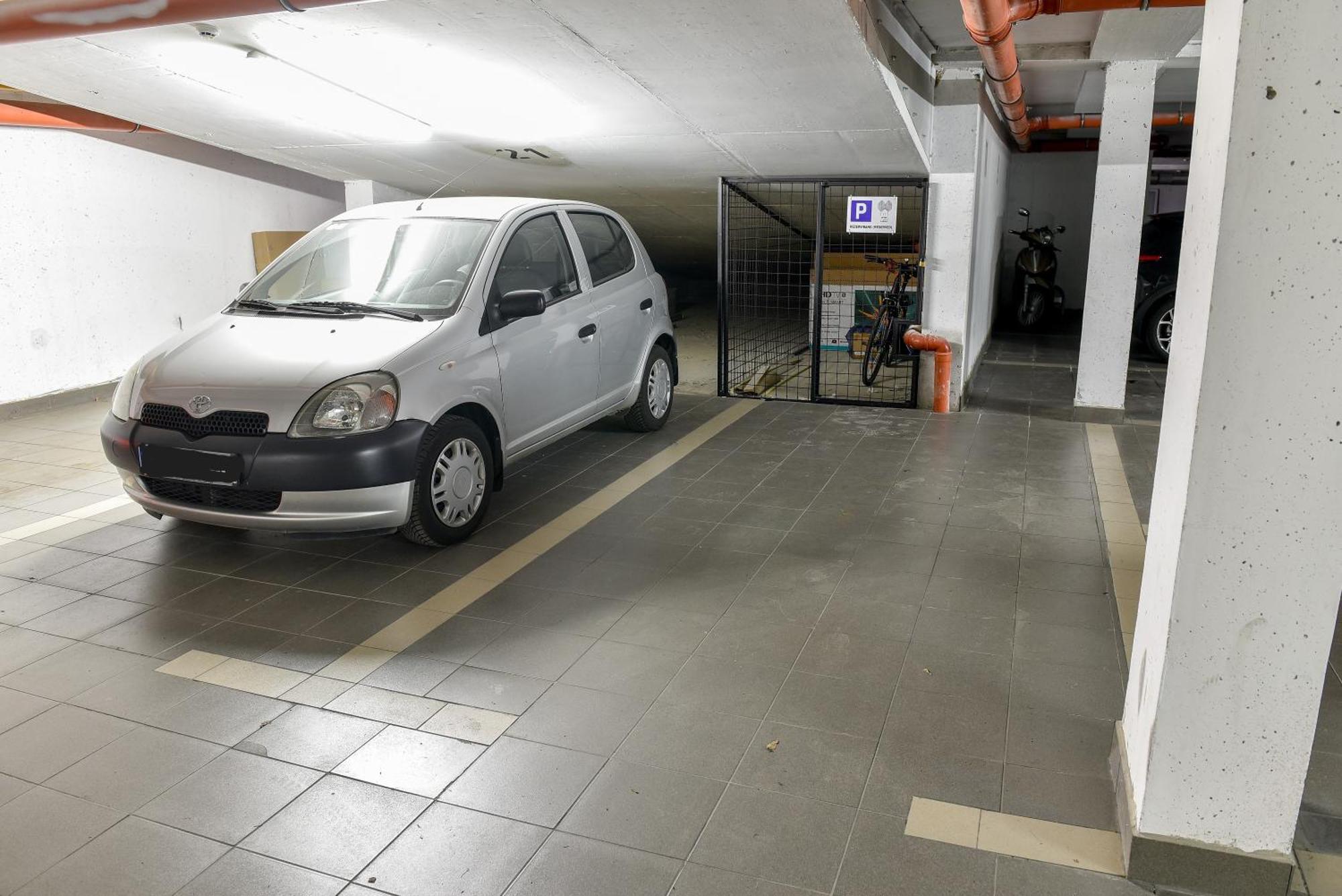 זאגרב Astra Urban Garden Apartment, 2 Garage Parking Spaces מראה חיצוני תמונה